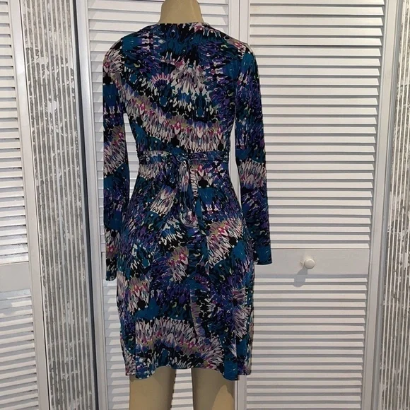 Nicole Miller Nicole Abstract Print Surplice Dress Size S - Picture 5 of 7